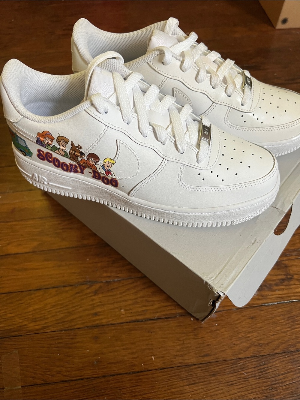 Nike White Scooby-Doo Graphic Air Force 1 Low